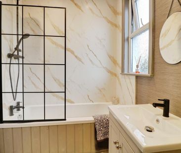 4 bedroom terraced house to rent - Photo 2