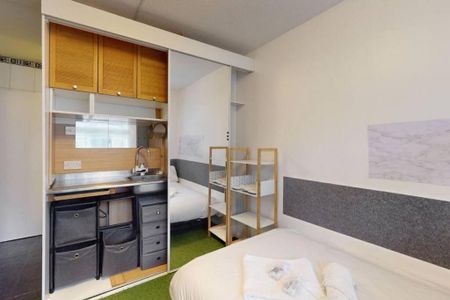 2 bedroom flat to rent - Photo 2