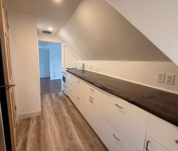 For Lease - 25 Glenwood Avenue Unit# Upper, London East, Ontario - Photo 1