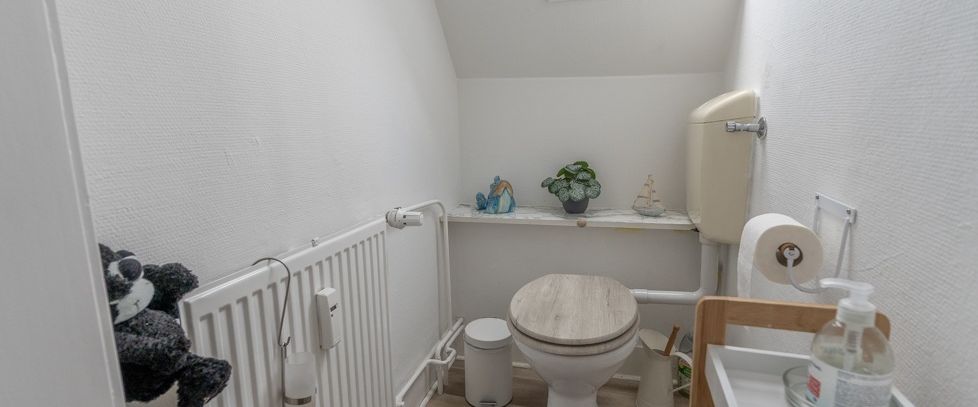 Gemütliche ca. 40m² große 2-Zimmer-Dachgeschosswohnung in Hagen Holthausen - Photo 1