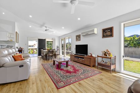 SPACIOUS THREE BEDROOM + OFFICE HOME WITH SUNNY DECK - Photo 2