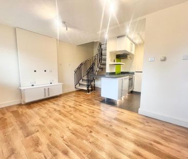 1 bedroom semi-detached house to rent - Photo 1