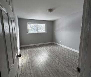 For Lease - 49 Doncaster Drive Unit# Upper, Brampton, Ontario - Photo 6