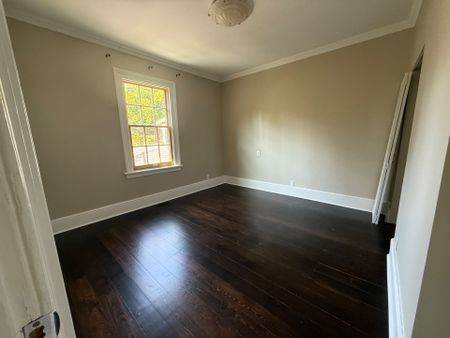 For Lease - 306 Seaton Street, Toronto, Ontario - Photo 2