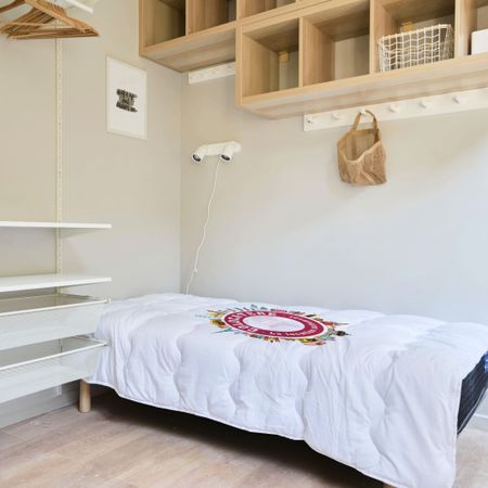 CITE L Roommate 3 Bedrooms at Troyes - Photo 3