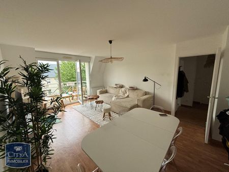Location Appartement 3 pièces 62m² MONDEVILLE 14120 - Photo 2