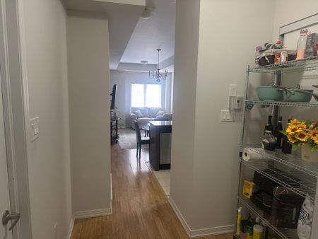 For Lease - 19 Coneflower Crescent Unit# 267, Toronto, Ontario - Photo 2