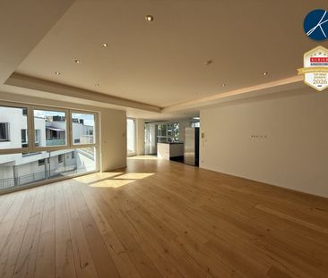 Großzügiges Penthouse mit Garten und Schwimmteich - Foto 1