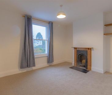 4 bedroom terraced house to rent - Photo 4