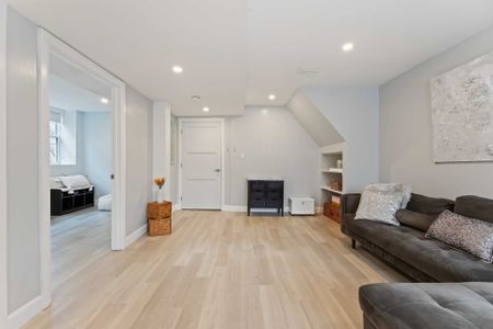 For Lease - 1223 Kitchener Avenue Unit# B, Hunt Club - South Keys and Area, Ontario - Photo 4