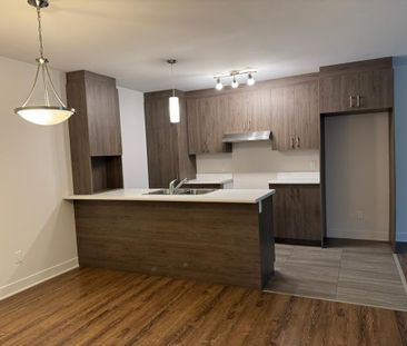 4 1/2 À LOUER AU COEUR DU VILLAGE DE ST-SAUVEUR, FAUBOURG DU CERF - Photo 3