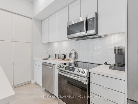 For Lease - 415 Sea Ray Avenue Unit# 127, Innisfil, Ontario - Photo 2