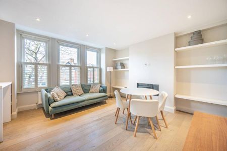 2 bedroom flat to rent - Photo 3