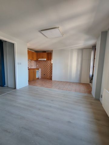 Location Appartement 2 pièces 35m² BRIVE LA GAILLARDE 19100 - Photo 4