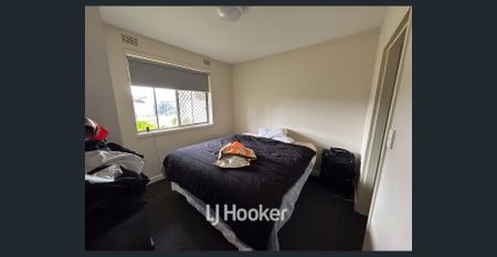 Neat & Low Maintenance 1 Bedroom Unit - Photo 4