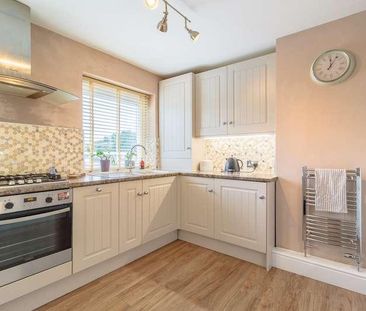 West End Court, West End Lane, Stoke Poges, SL2 - Photo 6