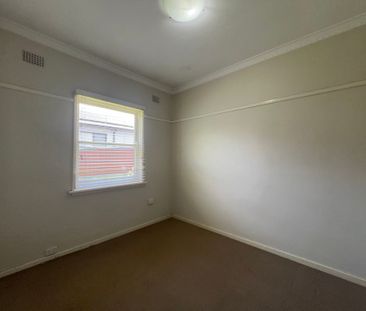 Just Listed - Cosy home, Handy location - Photo 3