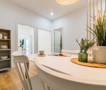 Travessera de Gràcia, Barcelona, Catalonia 08006 - Photo 5