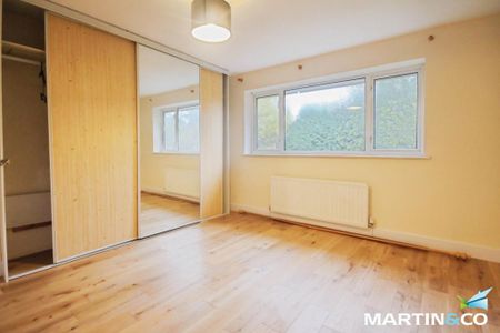 3 bedroom semi-detached house to rent - Photo 3