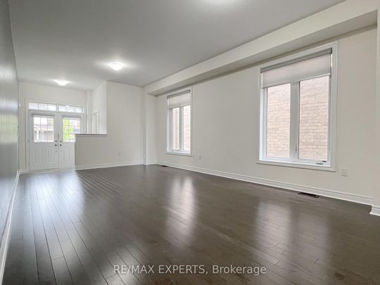 For Lease - 2217 Lozenby Street, Innisfil, Ontario - Photo 1