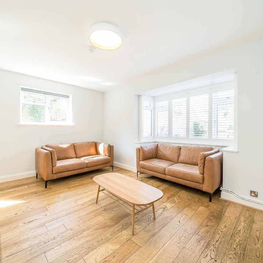 Effra Road, London, SW2, London - Photo 1