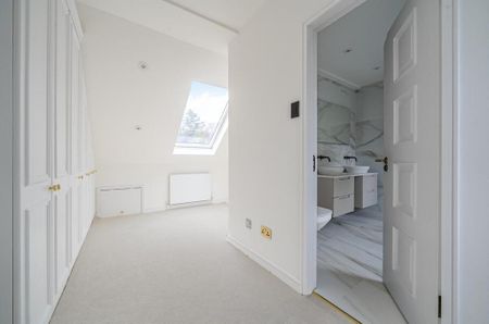 6 bedroom detached house to rent - Photo 3