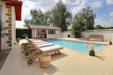 MAISON A LOUER A BIDART , PISCINE CHAUFFEE ET PLAGE A PIED - Photo 4