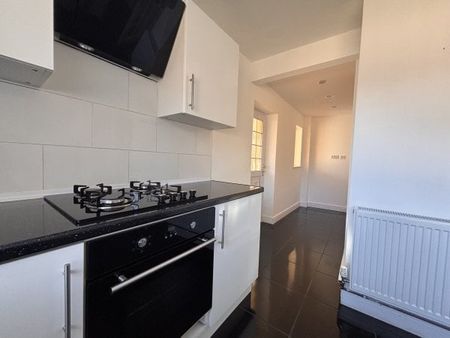 Evesham Crescent, WS3, Property for rent - Photo 5