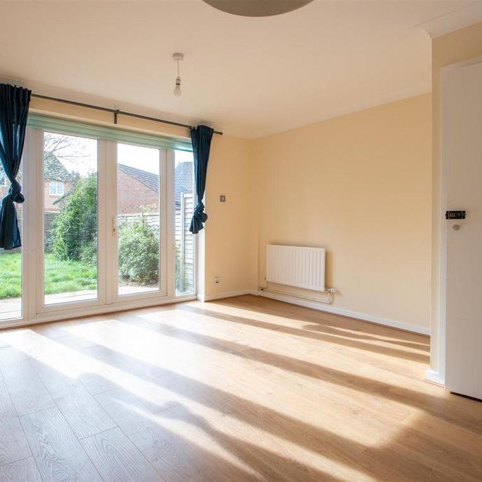 2 bedroom terraced house to rent - Photo 1