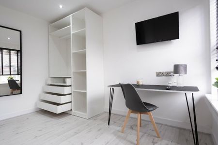 6 bedroom house to rent - Photo 4