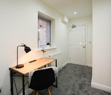 1 bed Room for Rent - Photo 2