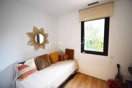 2 bedroom luxury Flat for rent in Sitges, Catalonia - Photo 2