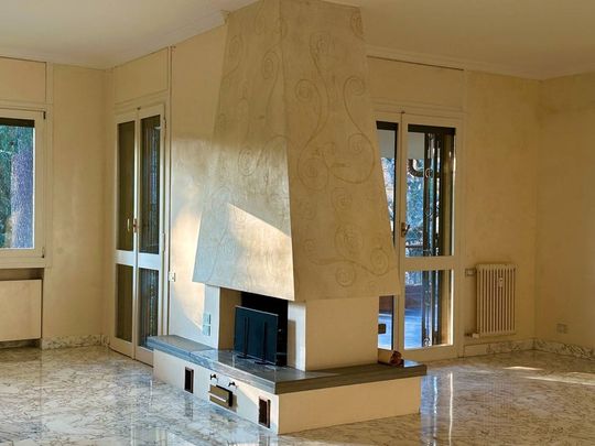 Via Rovani, 1, Monza, Lombardy 20900 - Photo 1