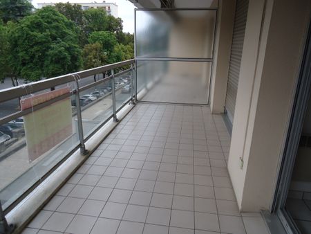 Location Appartement 3 pièces 72m² NEVERS 58000 - Photo 4
