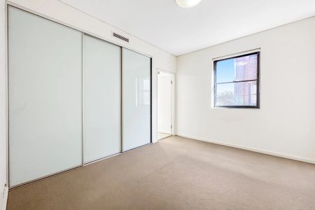 Exquisite, Modern Two Bedroom Apartment For Lease - Photo 5