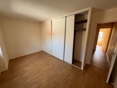 Location Appartement 3 pièces 73m² - Photo 3