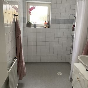 Vallentuna - 1rok - tillsv - 5.250kr/mån - Photo 2