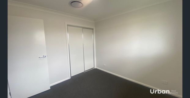 Generous Family Living in the Heart of Huntlee! - Photo 1