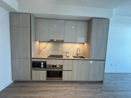 8 Interchange Way #3805 - Photo 2