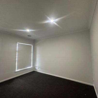 Modern Family Living in a Prime Location - Photo 1