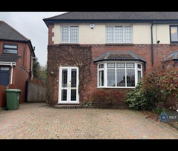3 bedroom semi-detached house to rent - Photo 4