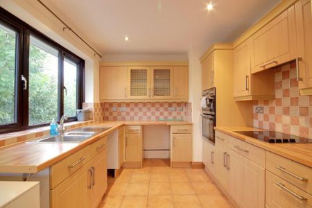 3 bedroom detached bungalow to rent - Photo 5