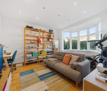 Leeside Crescent, London - Photo 4