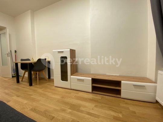 Pronájem bytu 2+kk • 29 m²Tusarova, Praha - Holešovice - Photo 1