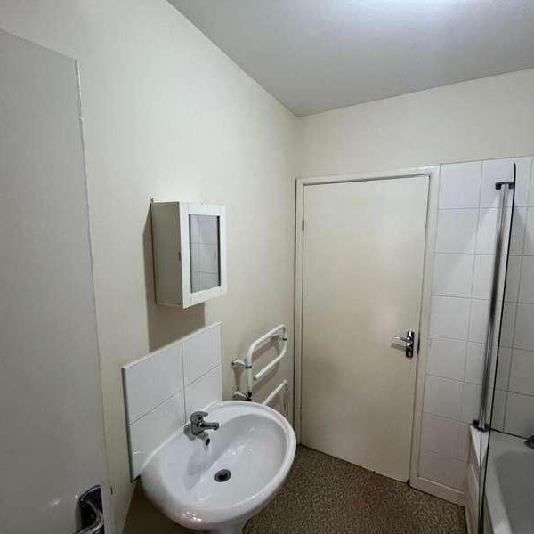 Dudley Road, Wolverhampton, WV2 - Photo 1