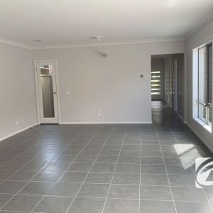 MODERN LIVING IN A PRIME LOCATION - Photo 2