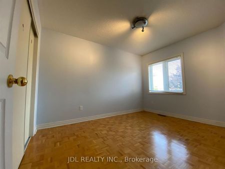 For Lease - 618 Leatherleaf Drive, Mississauga, Ontario - Photo 4