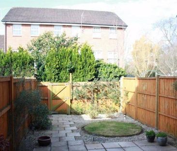 4 bedroom terraced house to rent - Photo 1