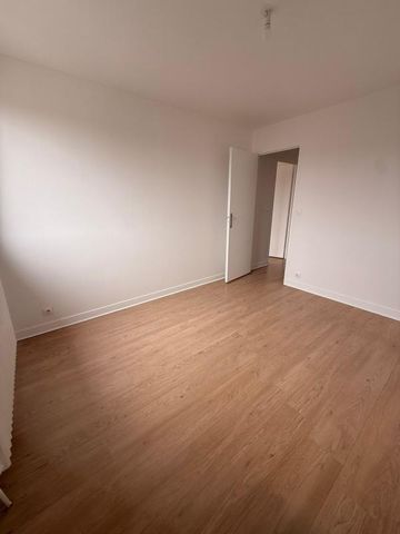 Location Appartement 3 pièces 64m² LIVRY GARGAN 93190 - Photo 2