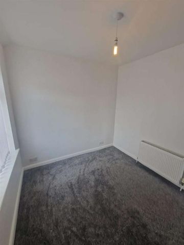 Lawton Avenue, Bootle, L20 - Photo 4